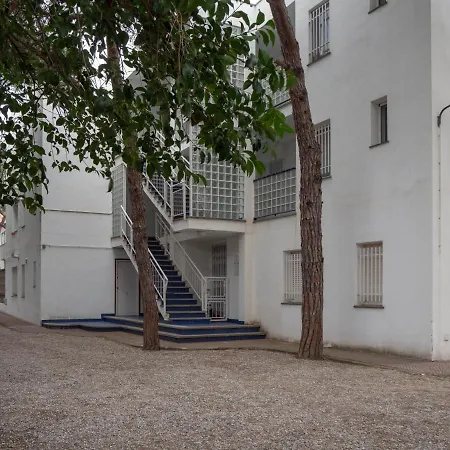 Petite Marie Acollidor Per 2 Persones A 2 Minuts De La Platja Gran, En Ple Centre De Apartamento